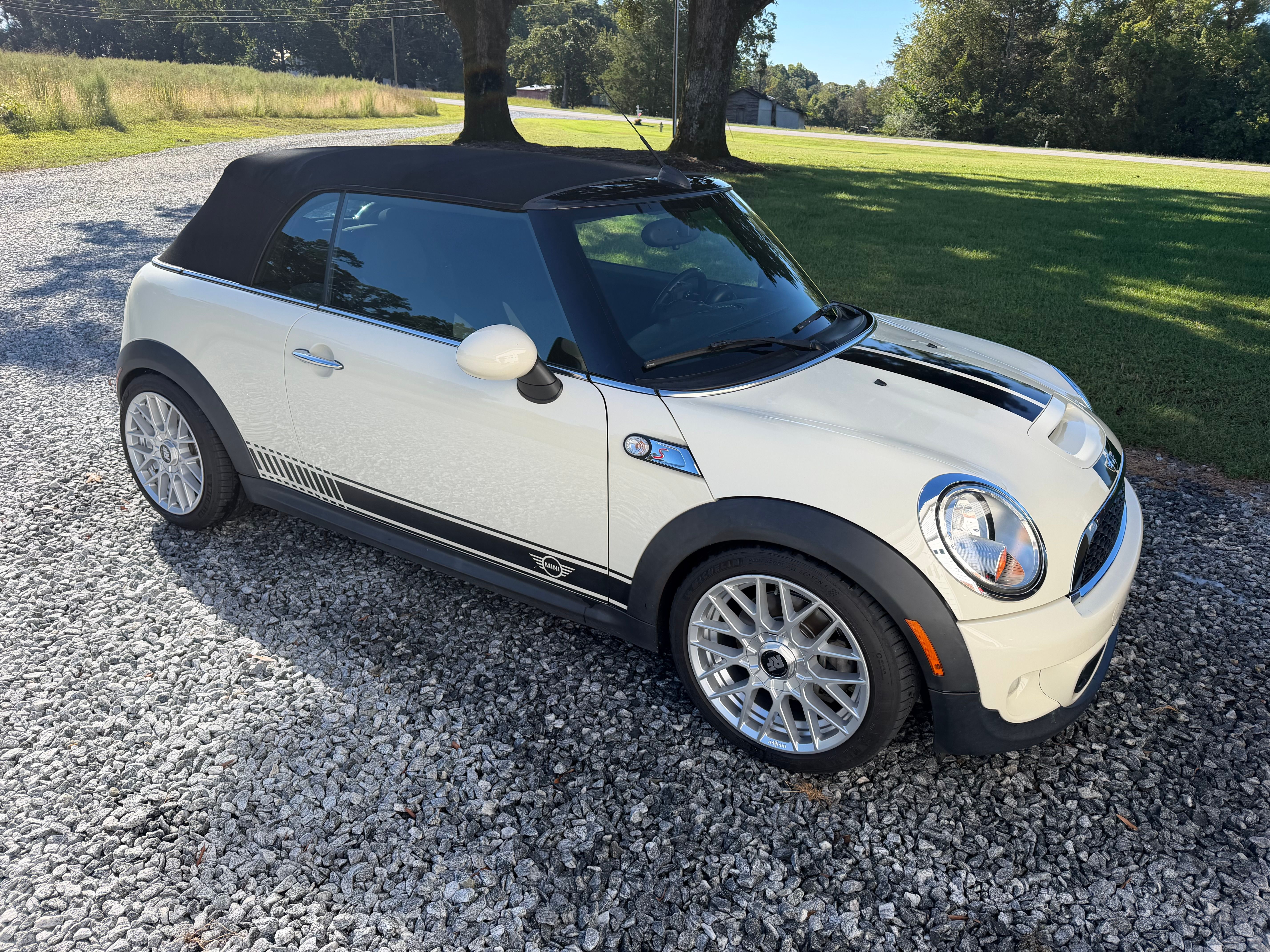Used 2013 MINI Cooper S FWD image 5