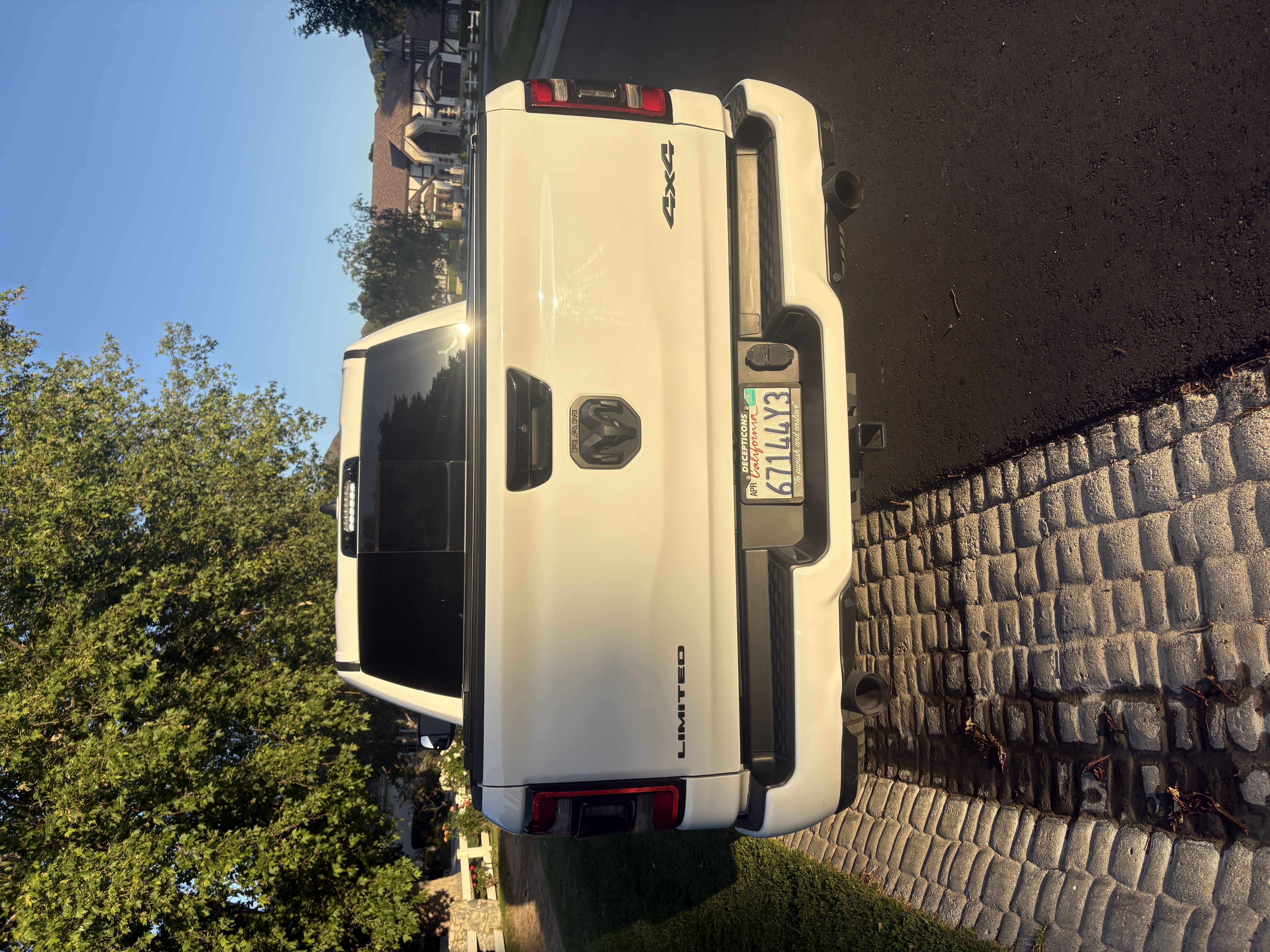 Used 2023 RAM 1500 Limited AWD/4WD image 8