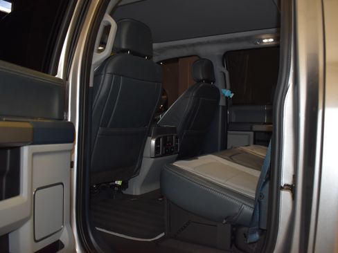 Used 2022 Ford F250 Limited image 14