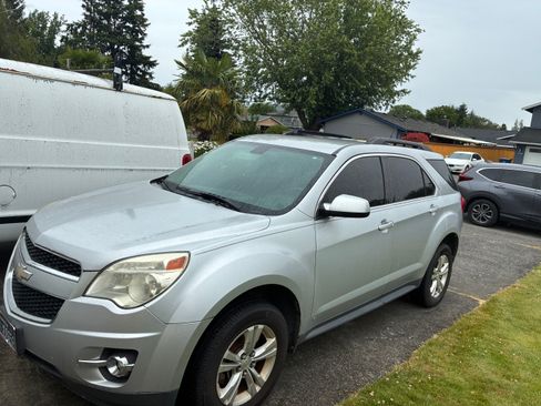Used 2010 Chevrolet Equinox LT AWD/4WD image 3