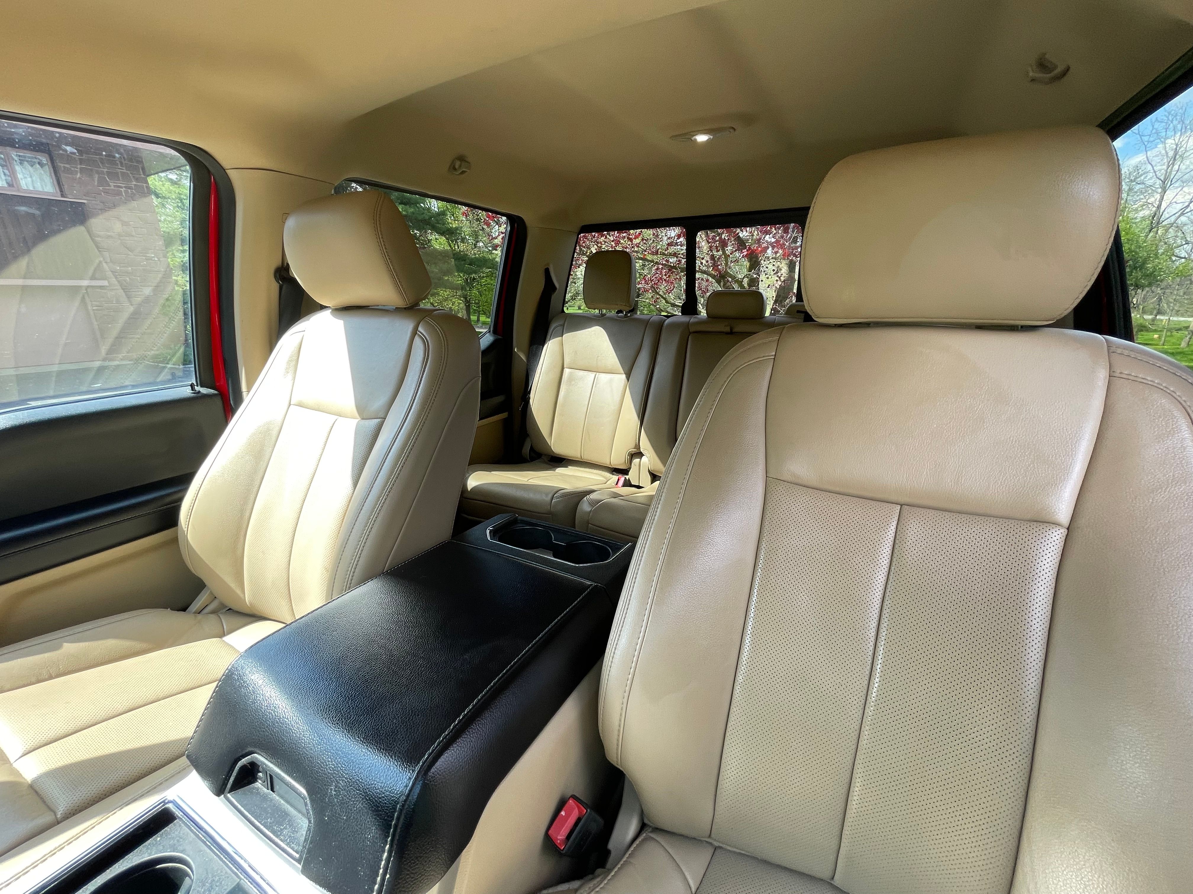 Used 2020 Ford F350 Lariat w/ Lariat Value Package AWD/4WD image 12