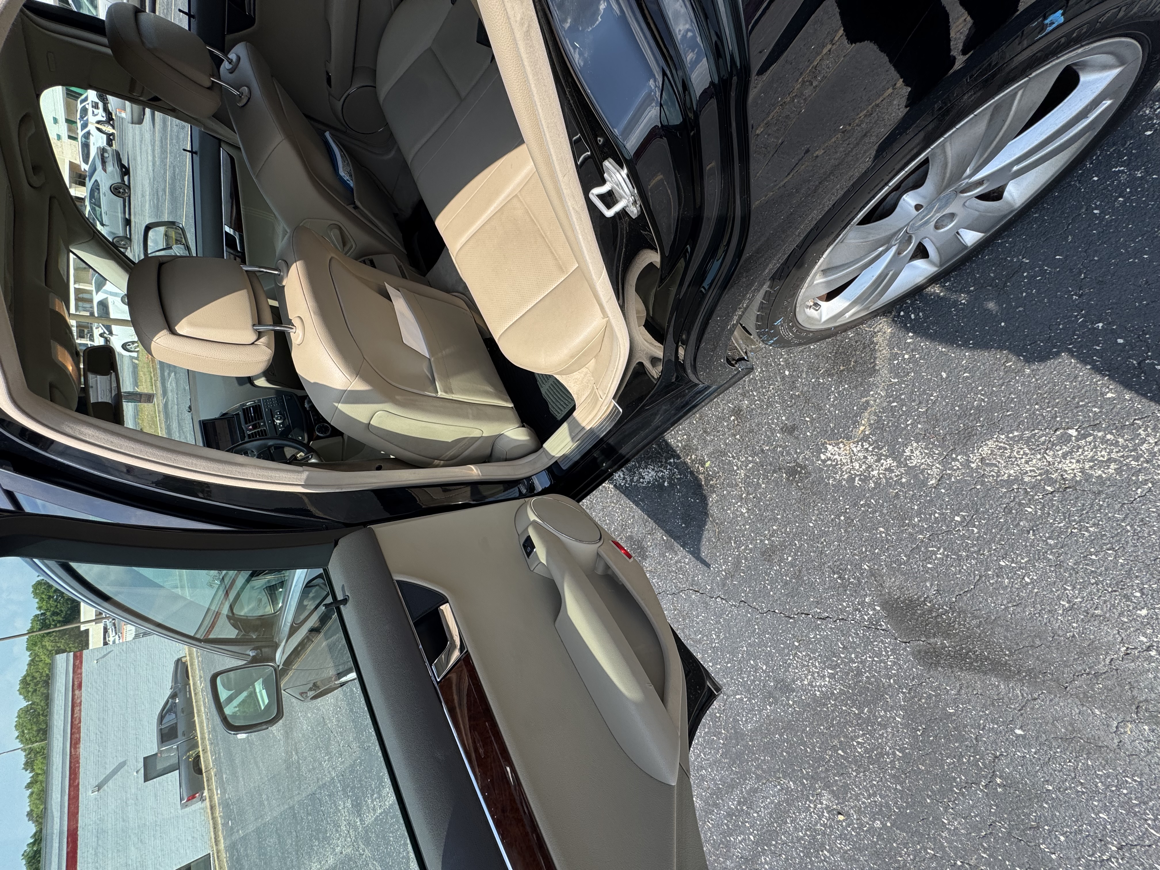 Used 2009 Mercedes-Benz C 300 4MATIC Sedan image 11