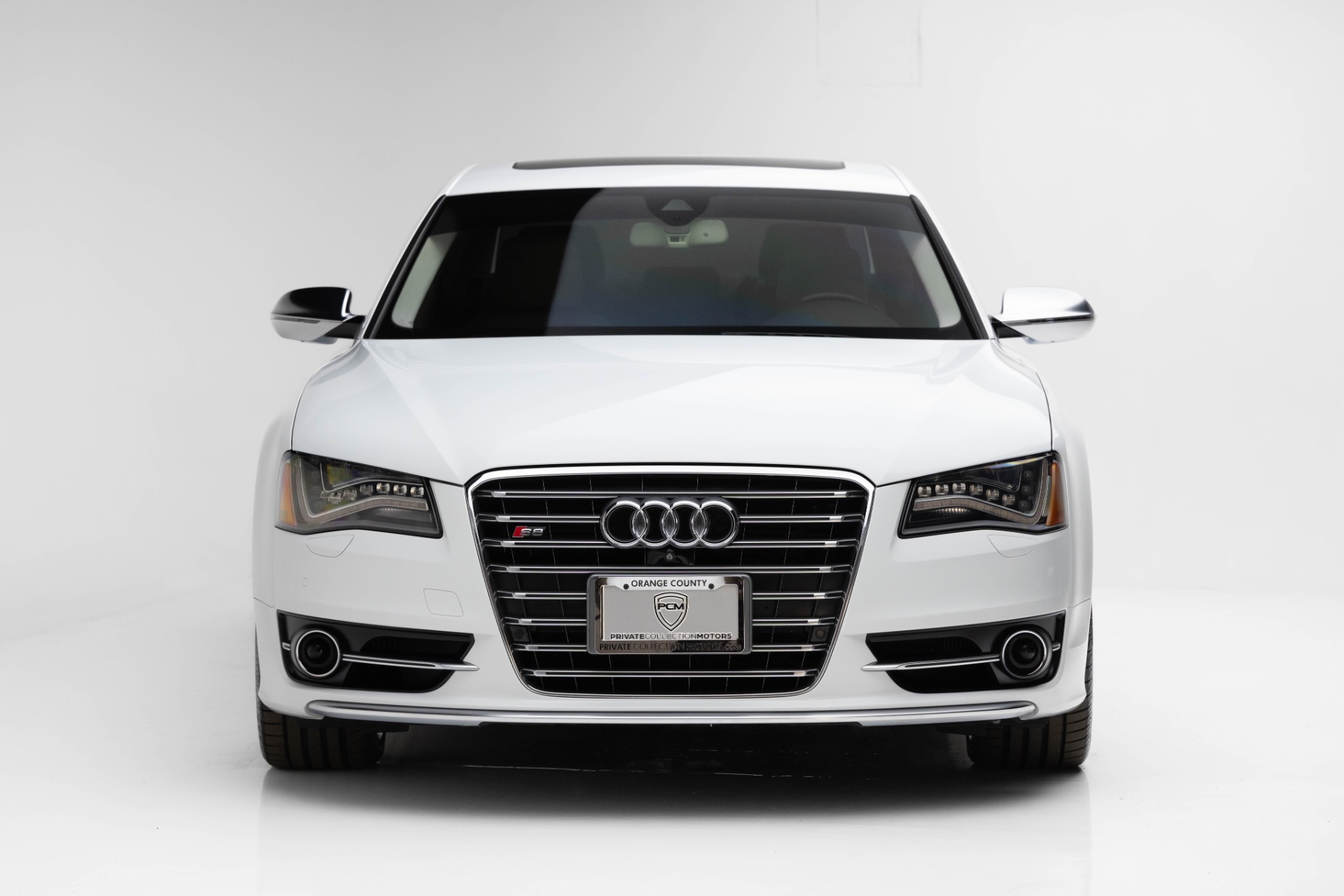Used 2013 Audi S8 AWD/4WD image 25