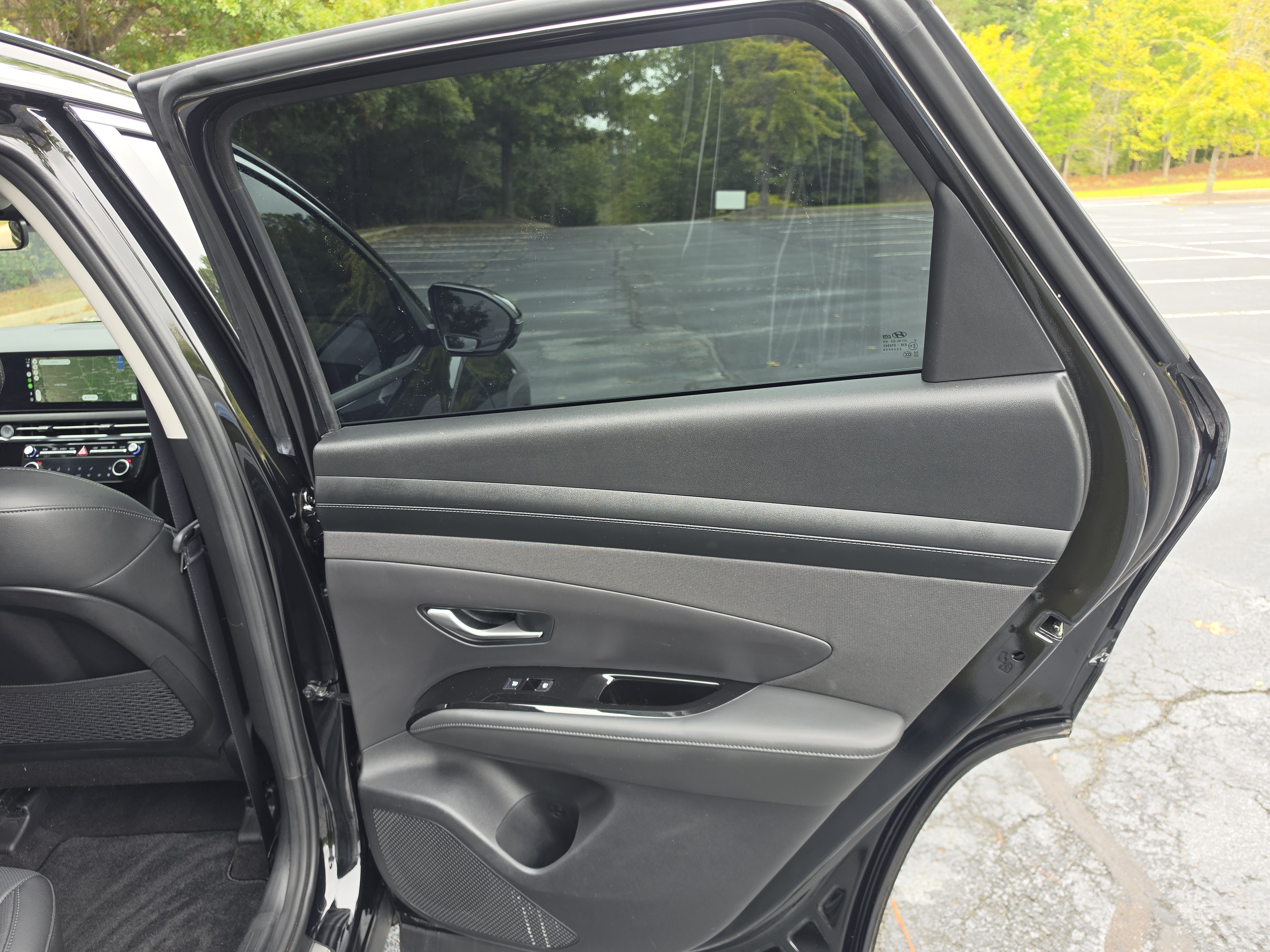 Used 2025 Hyundai Tucson Limited FWD image 17