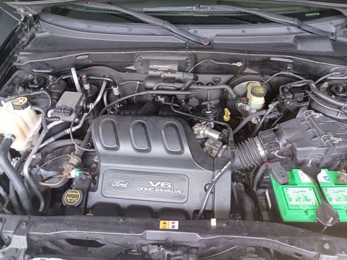 Used 2002 Ford Escape XLT AWD/4WD image 1