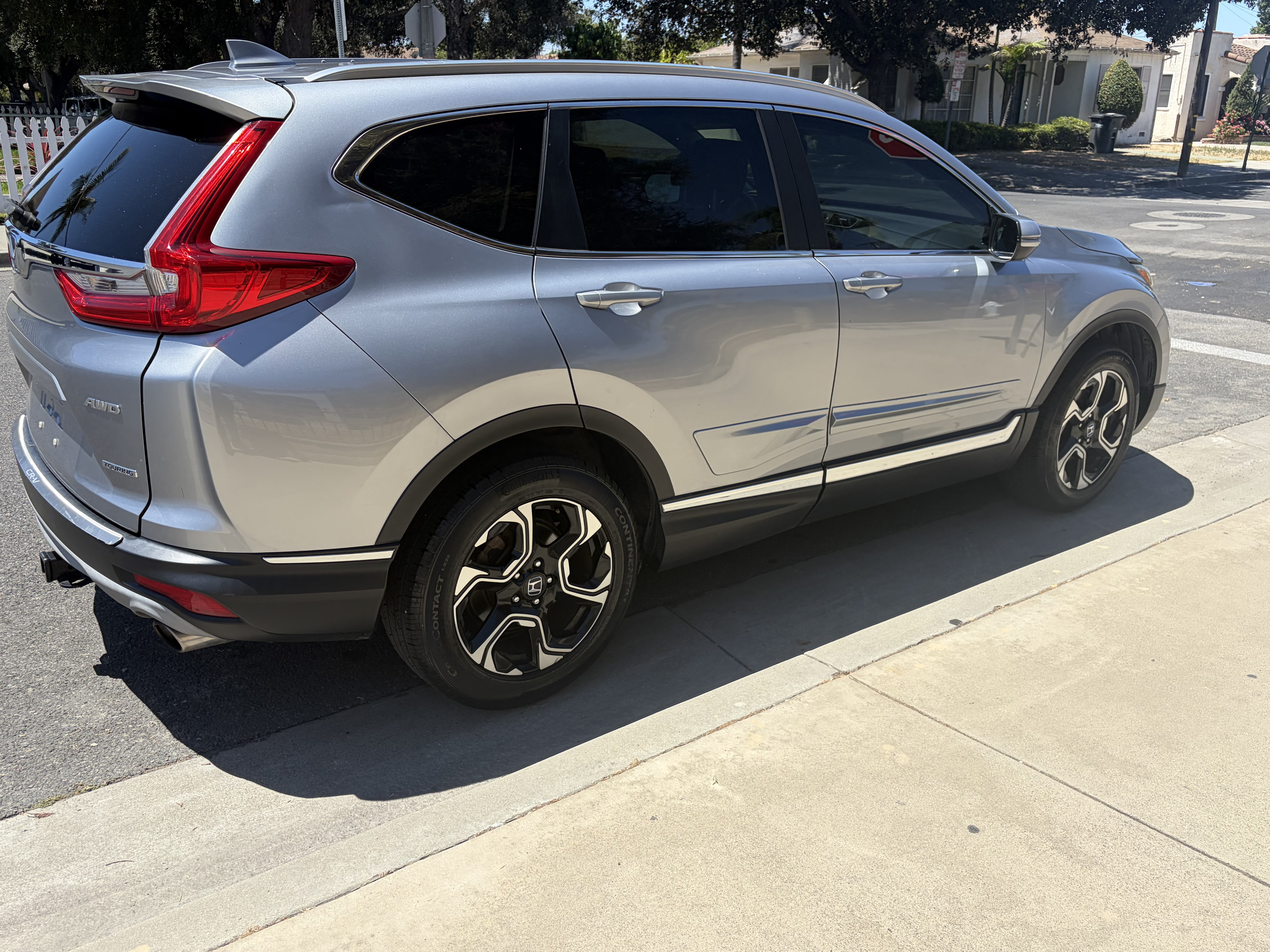 Used 2017 Honda CR-V Touring image 10