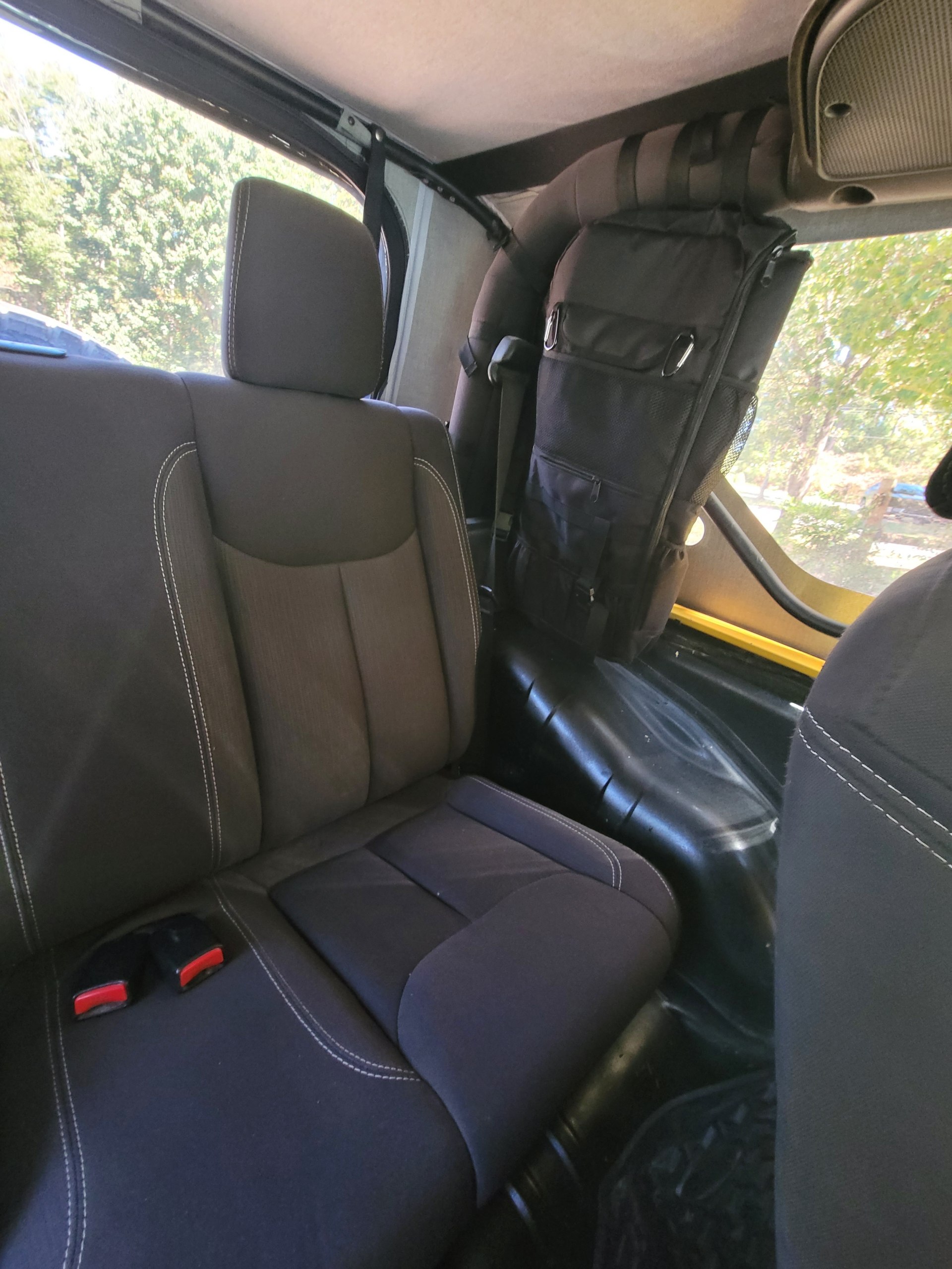 Used 2015 Jeep Wrangler Sahara w/ Dual Top Group AWD/4WD image 10