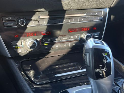 Used 2015 BMW 535i Gran Turismo xDrive image 14