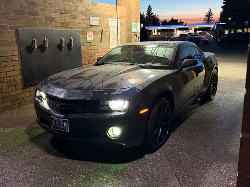 Used 2011 Chevrolet Camaro LT w/ RS Package RWD image 8