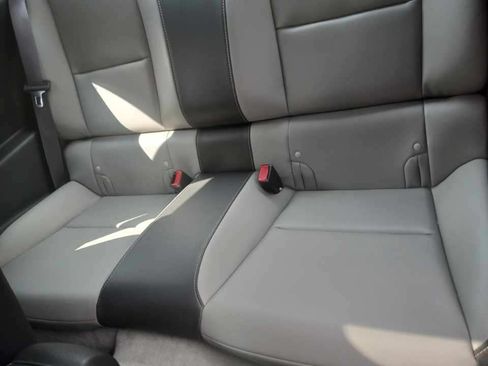 Used 2015 Chevrolet Camaro SS RWD image 11
