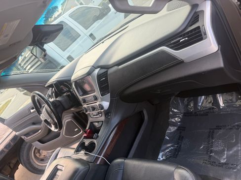 Used 2016 GMC Yukon SLT AWD/4WD image 23