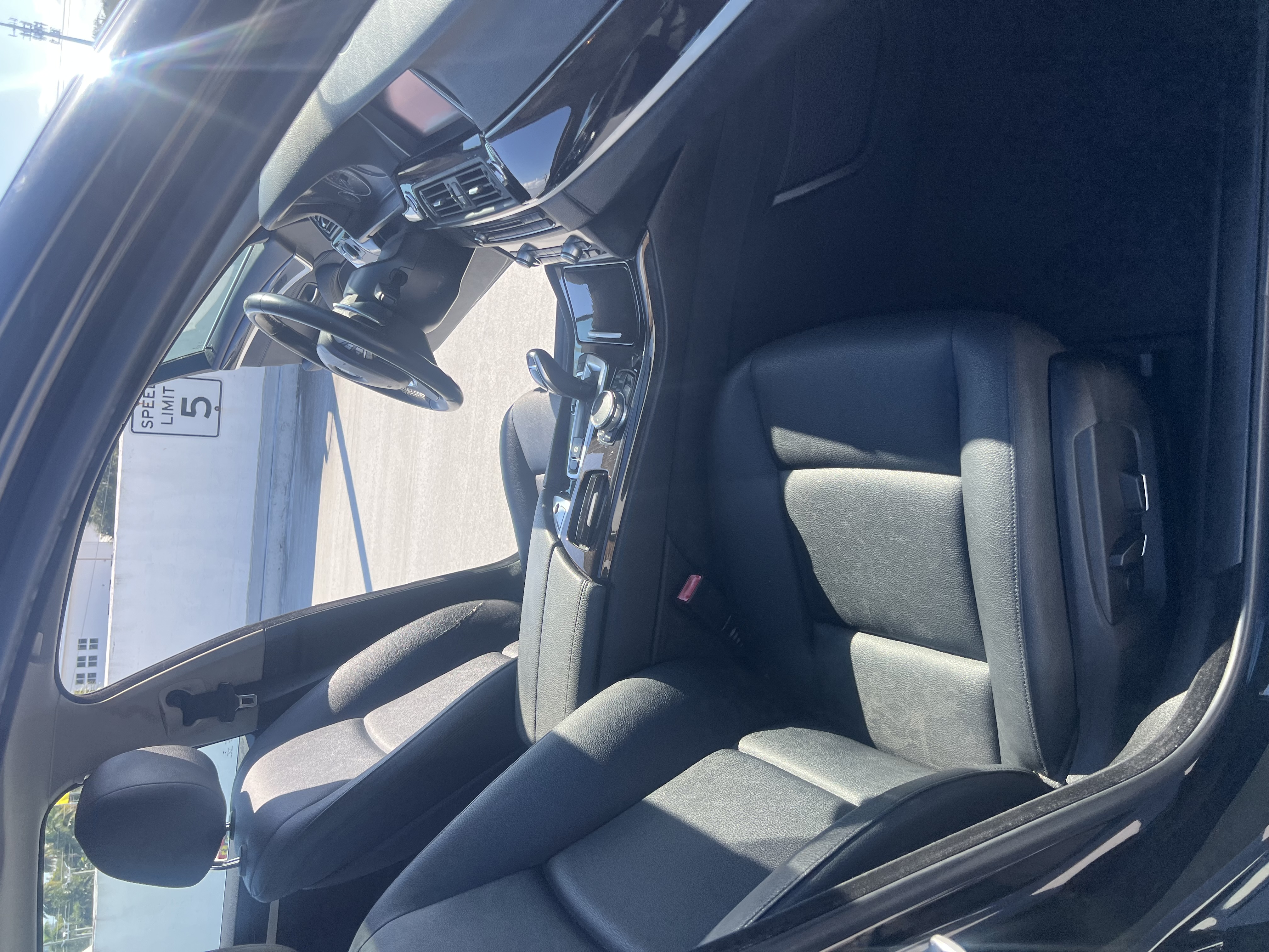 Used 2016 BMW 528i Sedan RWD image 11