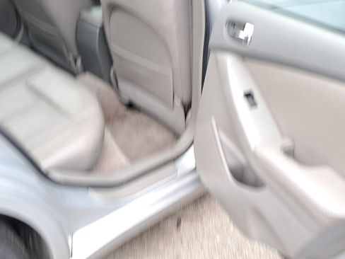 Used 2010 Nissan Altima 2.5 S image 11