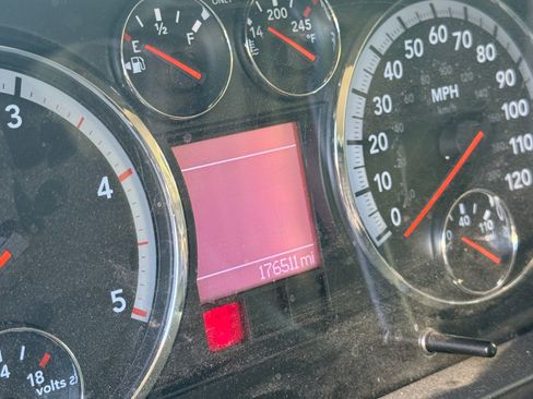 Used 2010 Dodge Ram 2500 Truck SLT w/ Big Horn Regional Pkg image 2