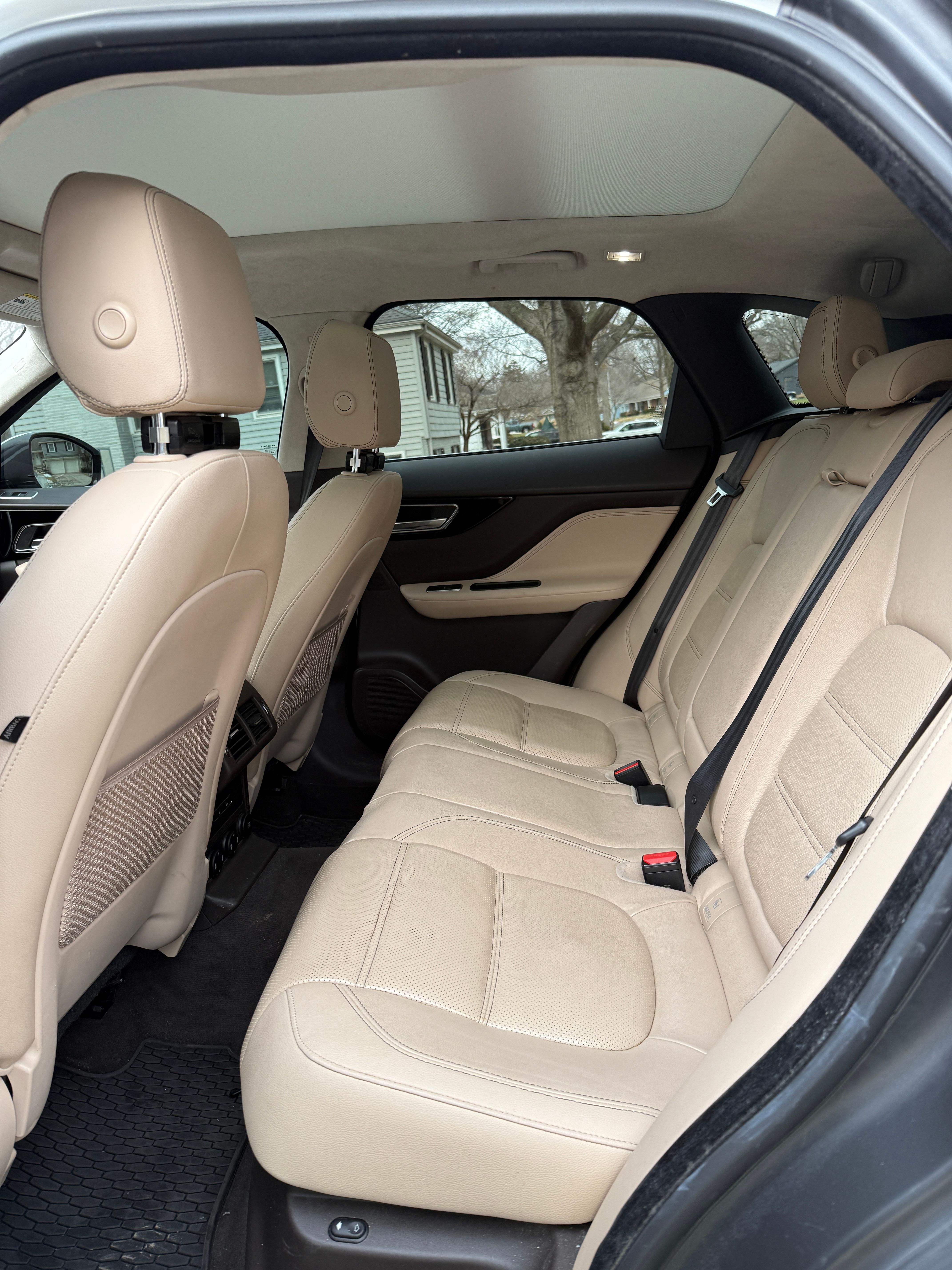 Used 2019 Jaguar F-PACE Prestige AWD/4WD image 10