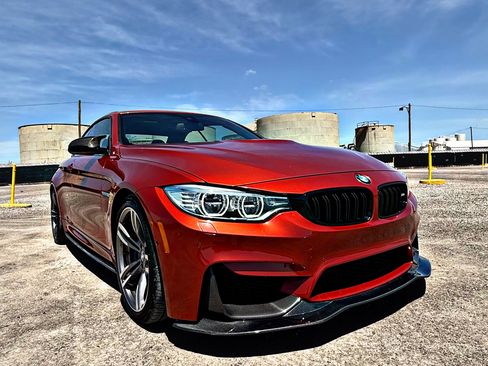 Used 2015 BMW M4 Convertible image 4