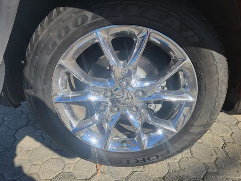 Used 2015 Jeep Grand Cherokee Summit image 14