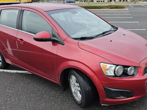 Used 2012 Chevrolet Sonic LT FWD image 11