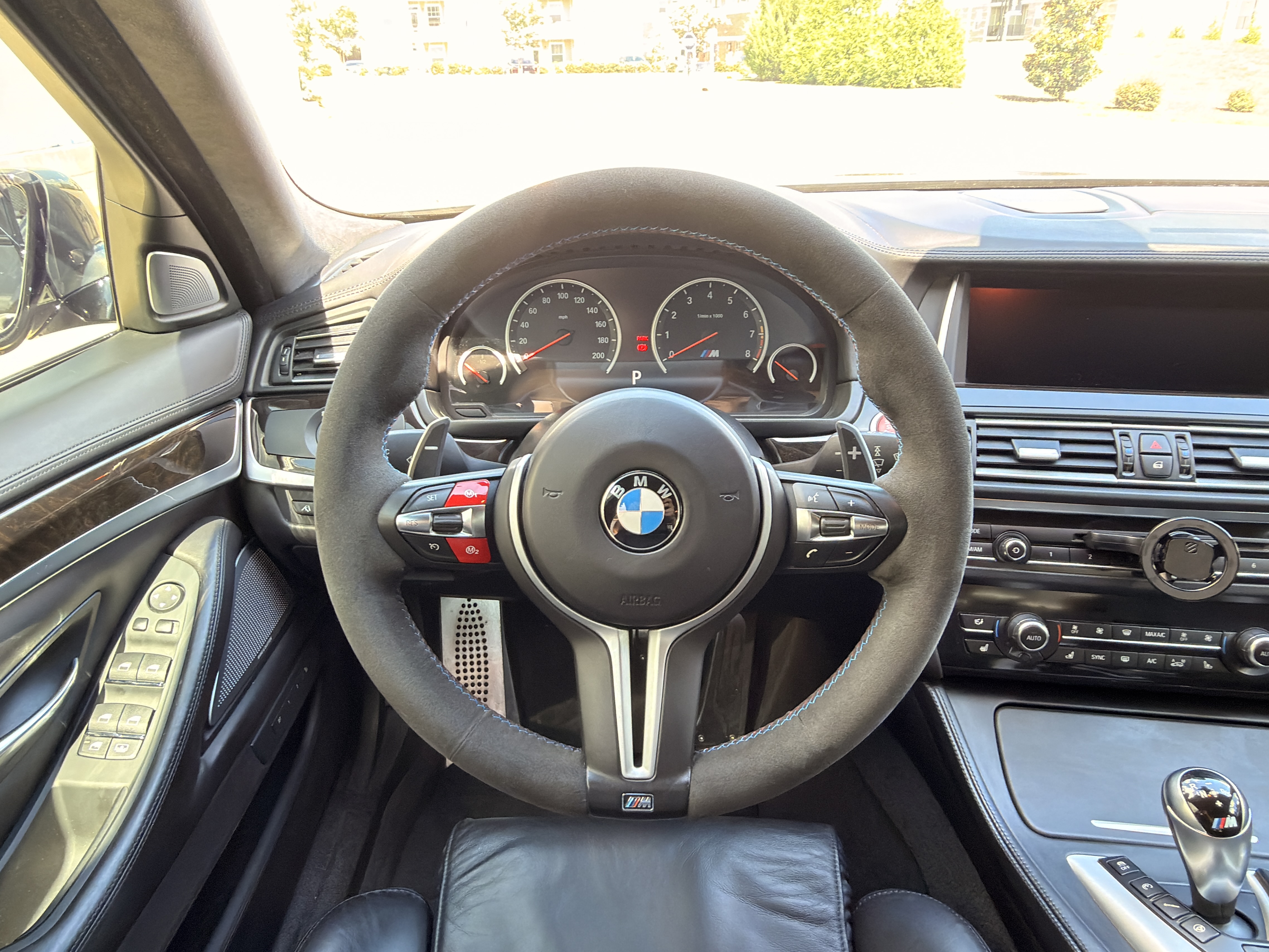 Used 2016 BMW M5 RWD image 30