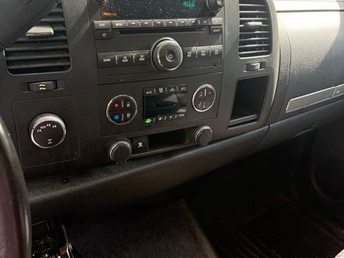 Used 2011 Chevrolet Silverado 1500 LT w/ All-Star Edition AWD/4WD image 7