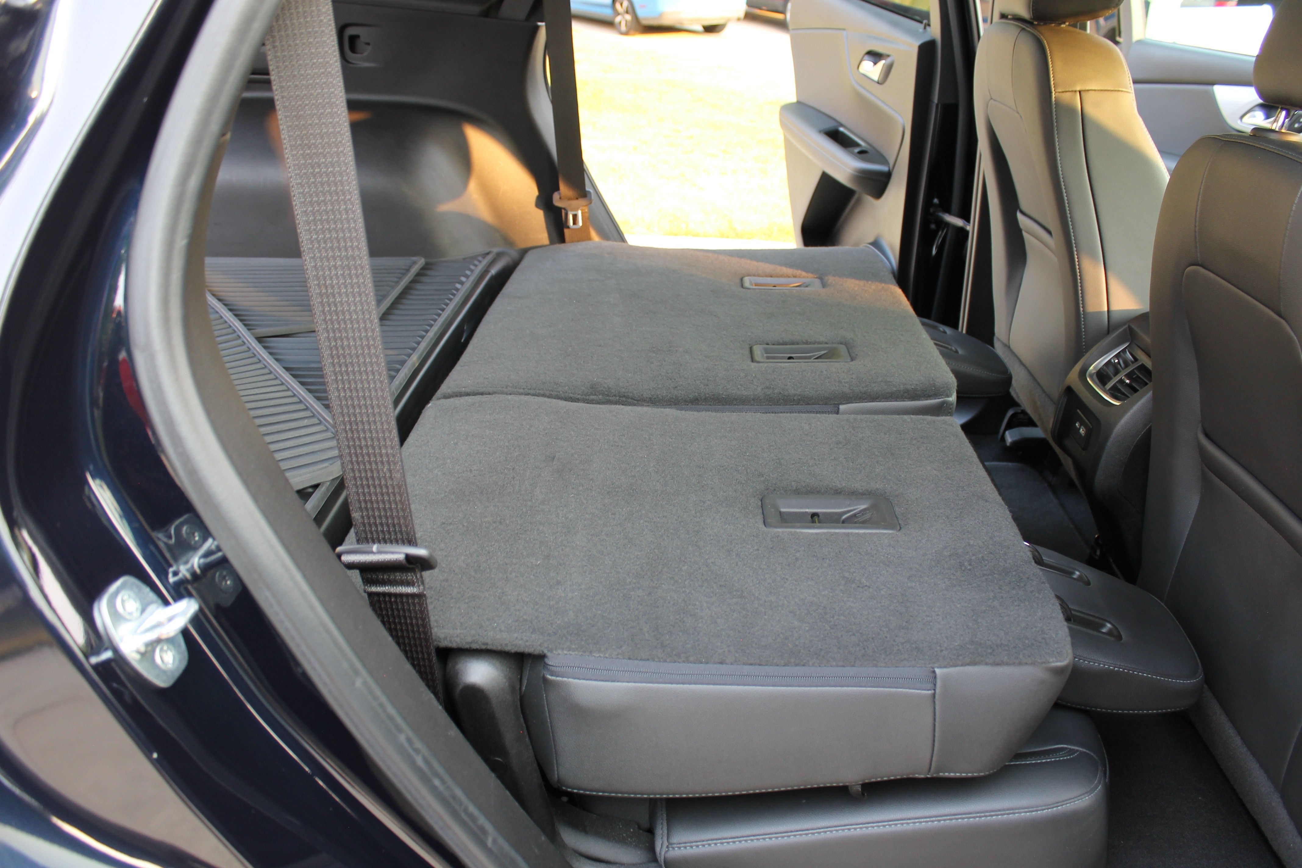 Used 2020 Chevrolet Blazer LT FWD image 16