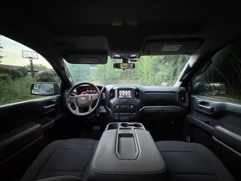 Used 2021 Chevrolet Silverado 1500 Custom w/ LPO, Dark Essentials Package AWD/4WD image 13