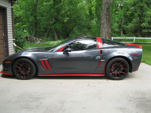 Used 2011 Chevrolet Corvette Grand Sport w/ Preferred Equipment Group RWD image 9