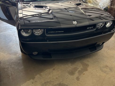 Used 2009 Dodge Challenger SRT8 w/ SRT Option Group II RWD image 20