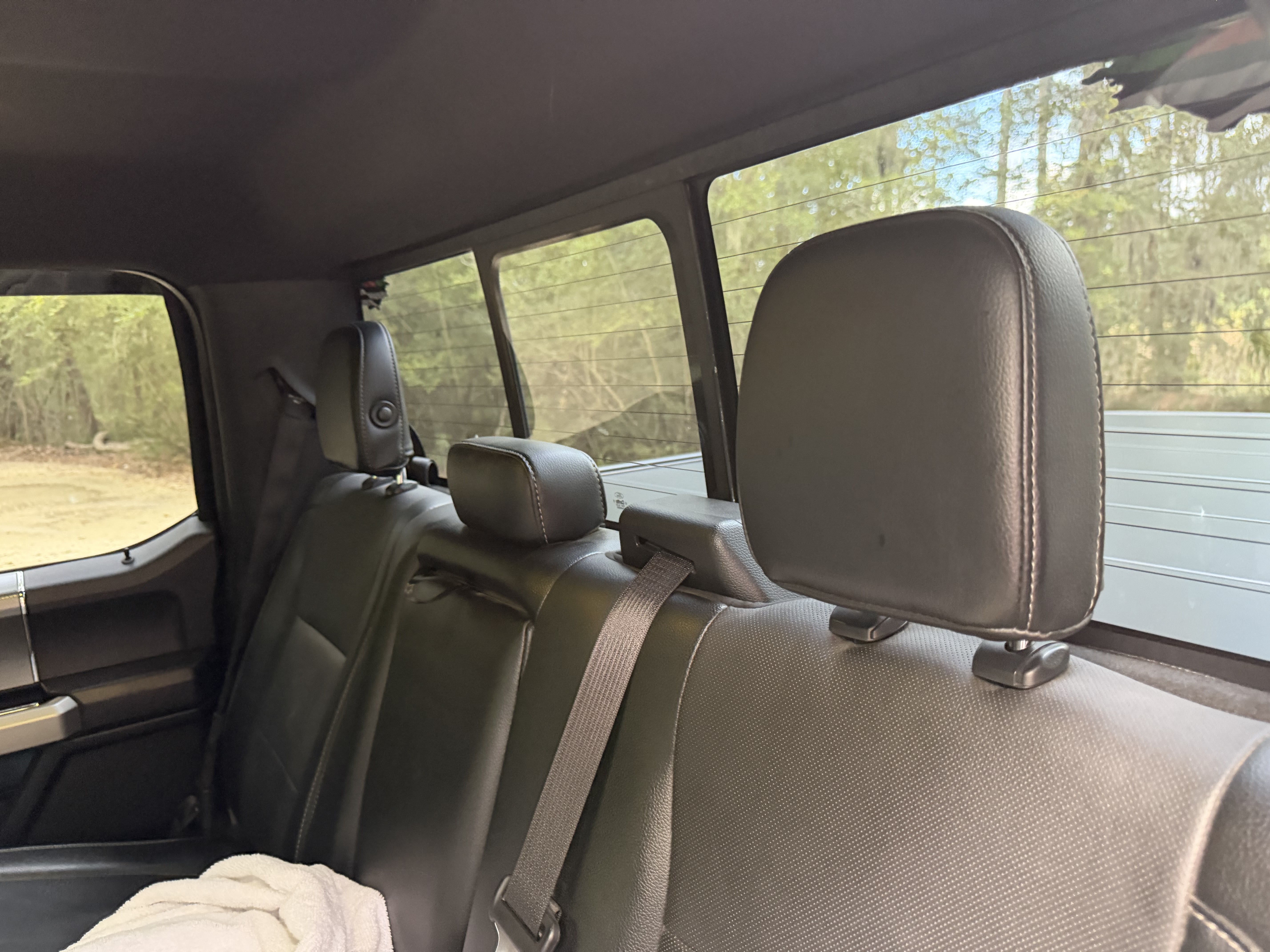 Used 2015 Ford F150 Lariat AWD/4WD image 23