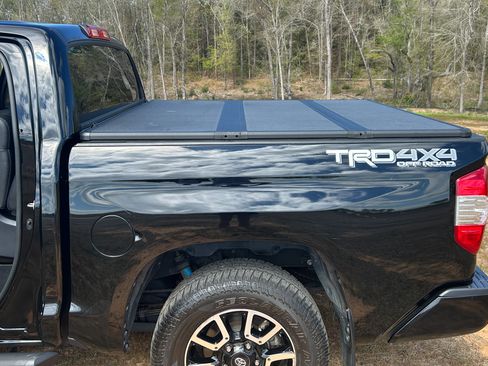 Used 2018 Toyota Tundra Limited w/ Limited Premium Package image 14