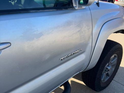 Used 2005 Toyota Tacoma PreRunner image 6