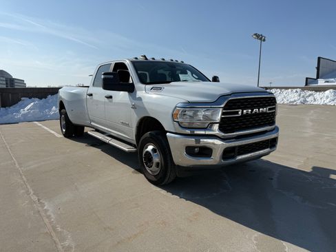 Used 2023 RAM 3500 Big Horn w/ Level 1 Equipment Group image 14