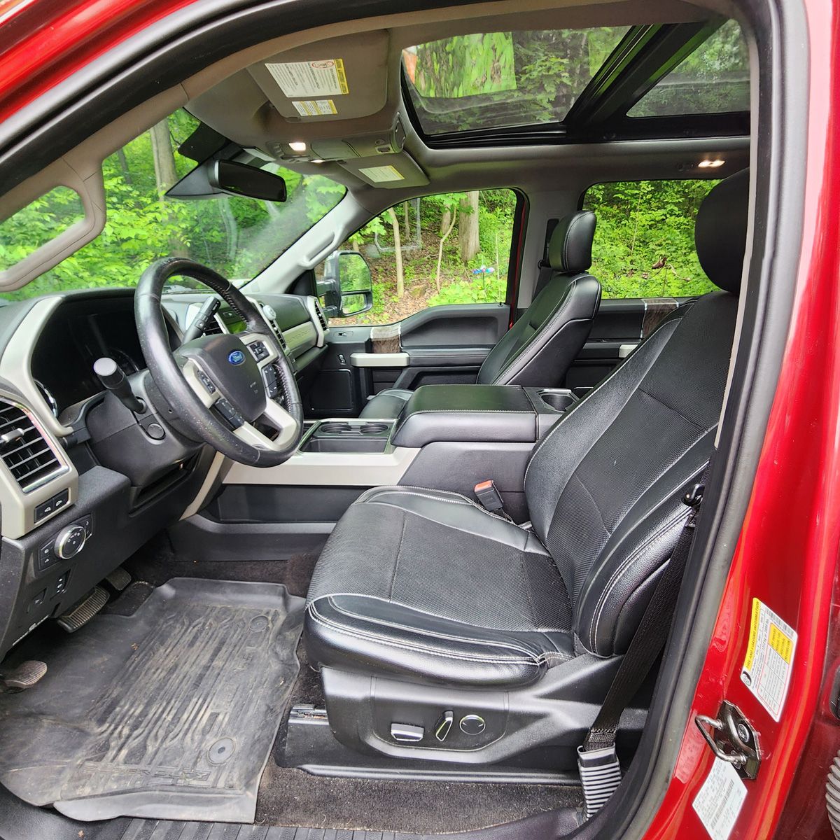 Used 2018 Ford F250 Lariat w/ Lariat Ultimate Package AWD/4WD image 26