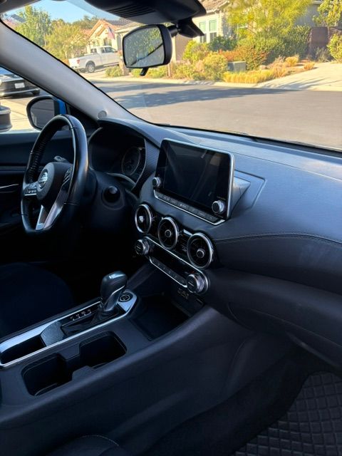 Used 2021 Nissan Sentra SV FWD image 9