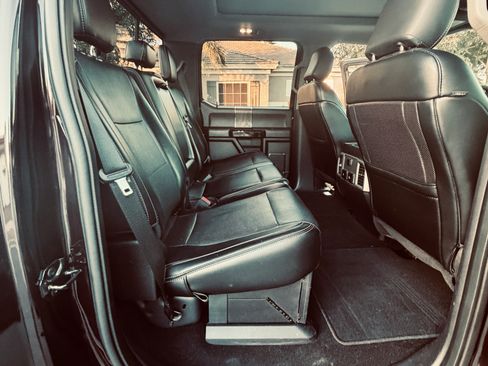 Used 2019 Ford F250 Lariat w/ Lariat Ultimate Package image 17