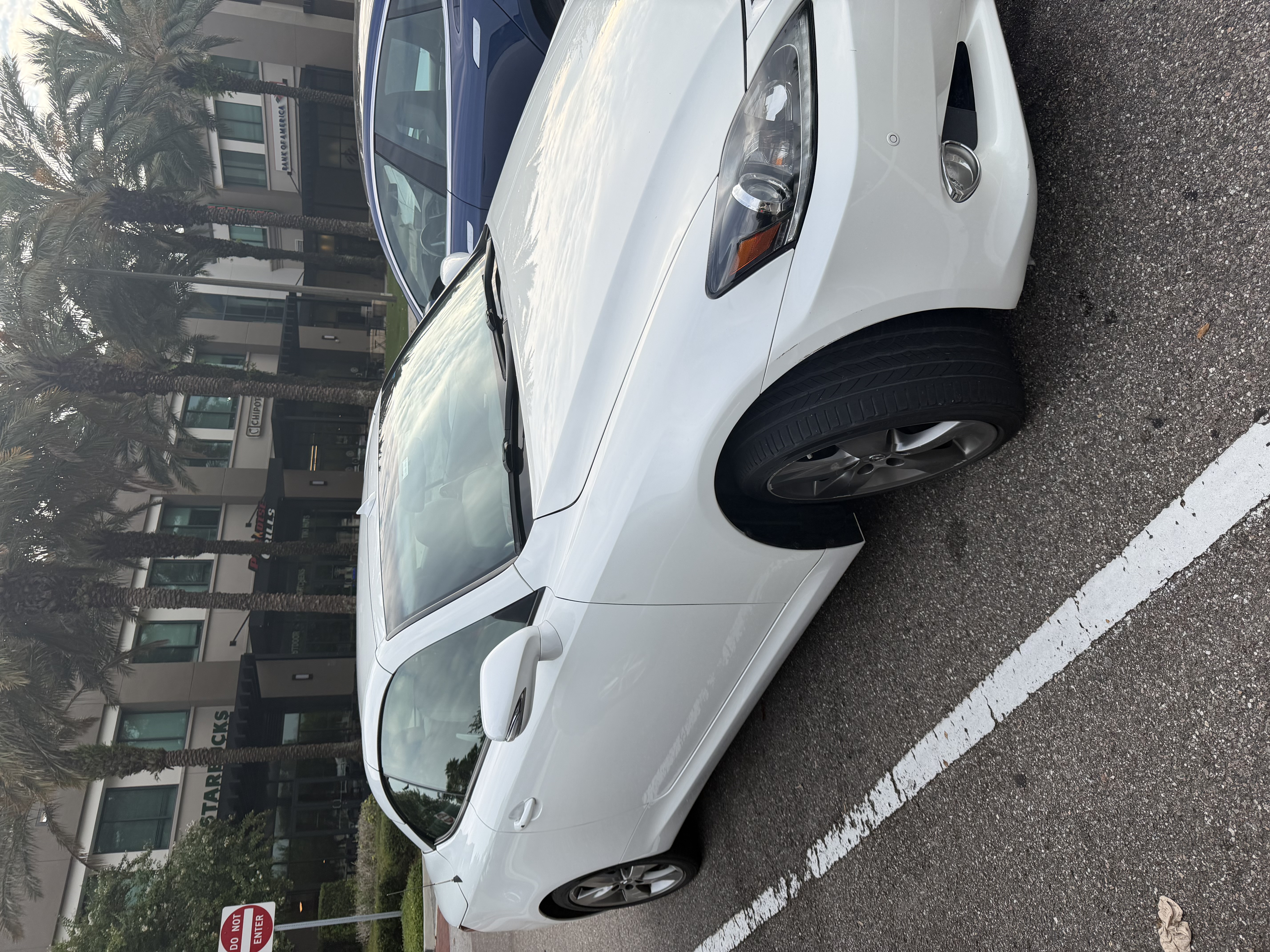 Used 2011 Lexus IS 350C w/ Luxury Pkg RWD image 9