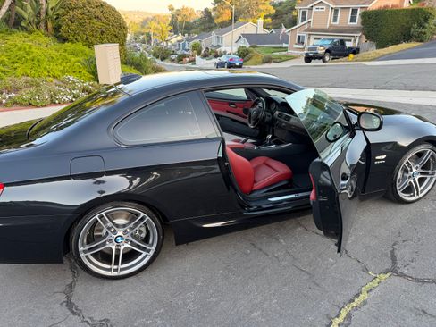 Used 2011 BMW 335is Coupe RWD image 8