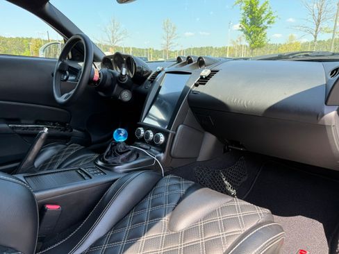 Used 2006 Nissan 350Z Grand Touring image 6