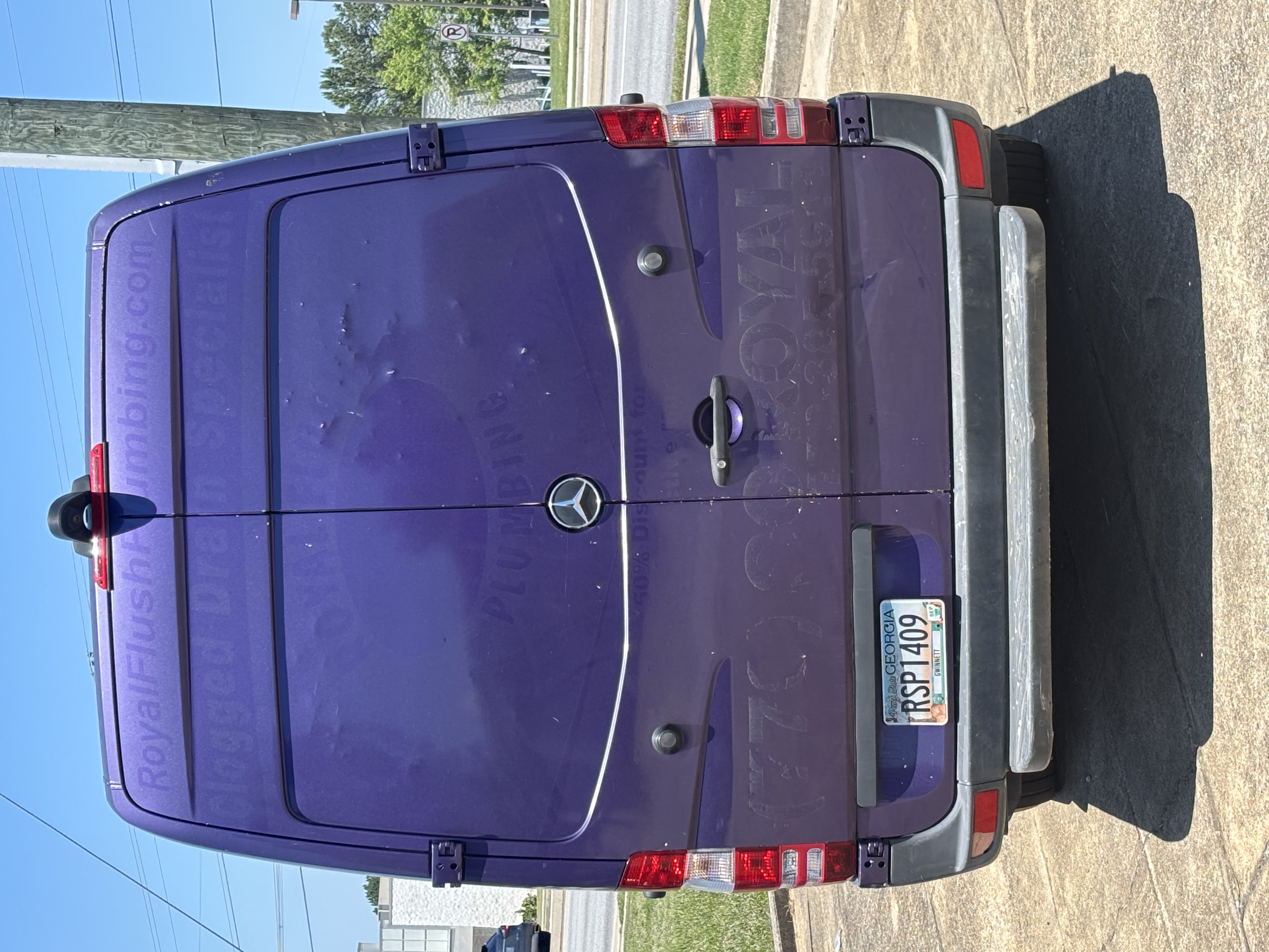 Used 2018 Mercedes-Benz Sprinter 2500 image 2