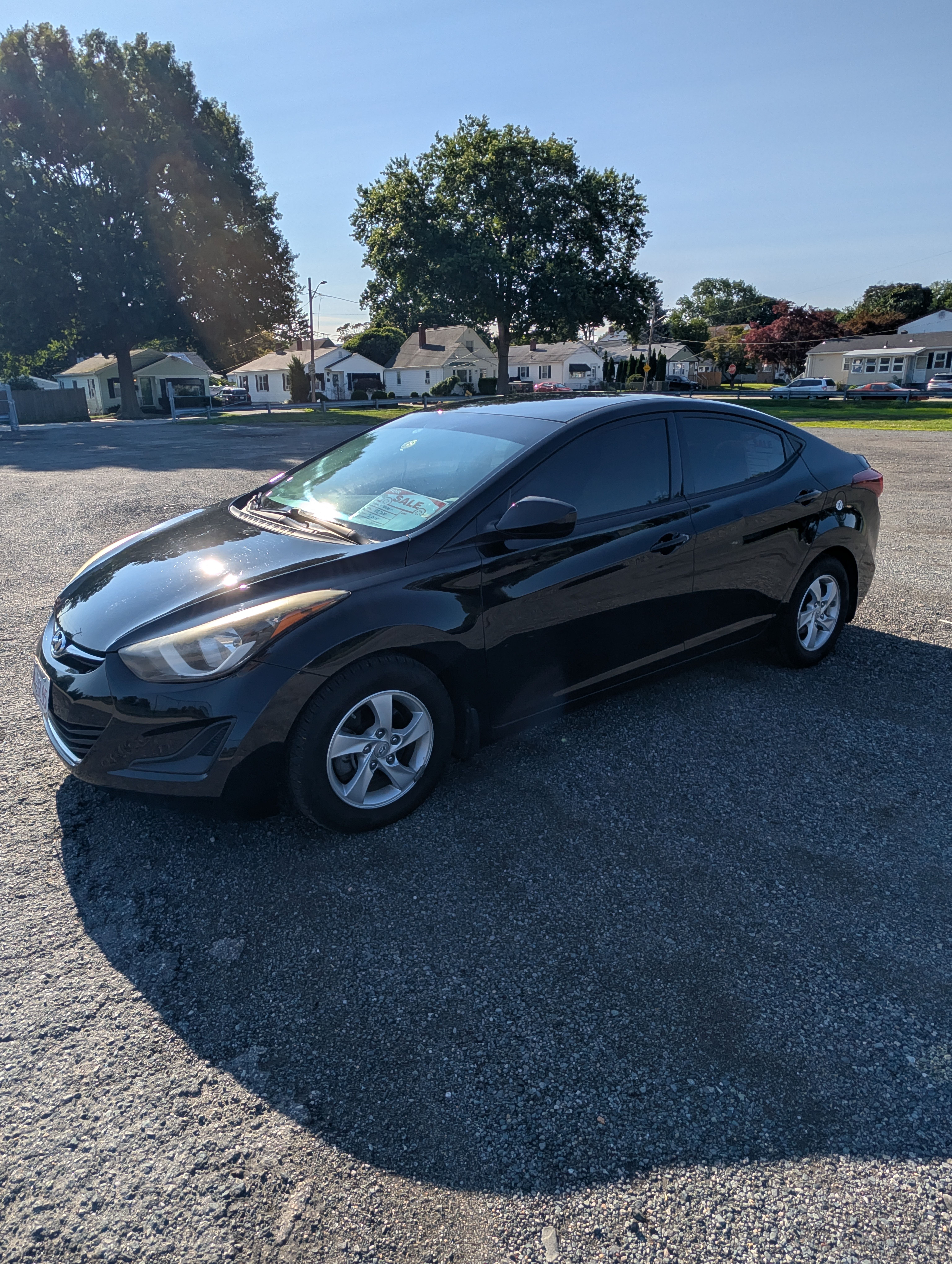 Used 2015 Hyundai Elantra SE FWD image 2