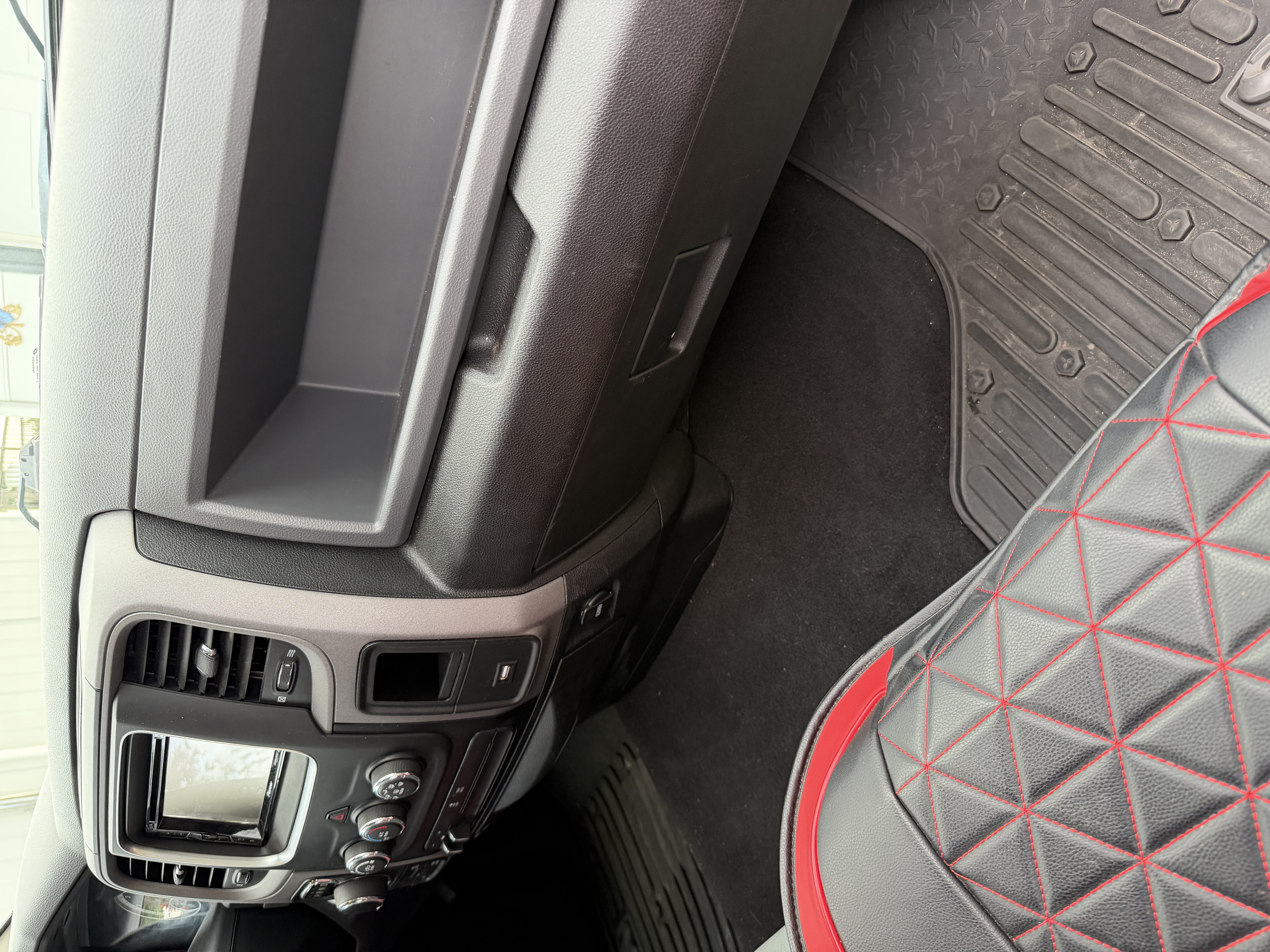 Used 2016 RAM 1500 Express AWD/4WD image 11