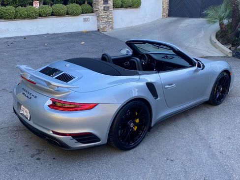 Used 2018 Porsche 911 Turbo S image 1
