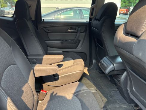 Used 2013 Chevrolet Traverse LT AWD/4WD image 10