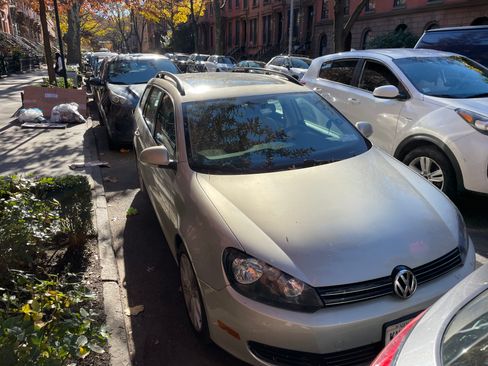 Used 2011 Volkswagen Jetta SE w/ Premium Pkg image 17