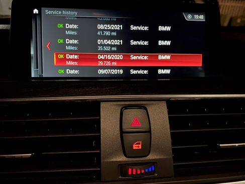 Used 2018 BMW 330i Gran Turismo xDrive image 26