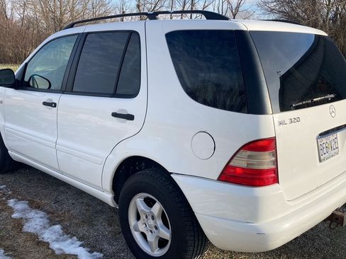 Used 2000 Mercedes-Benz ML 320 4MATIC image 6