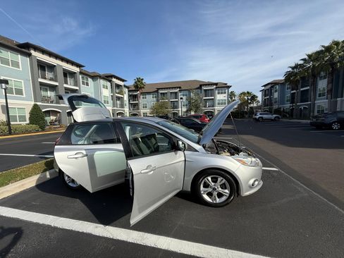 Used 2014 Ford Focus SE image 9