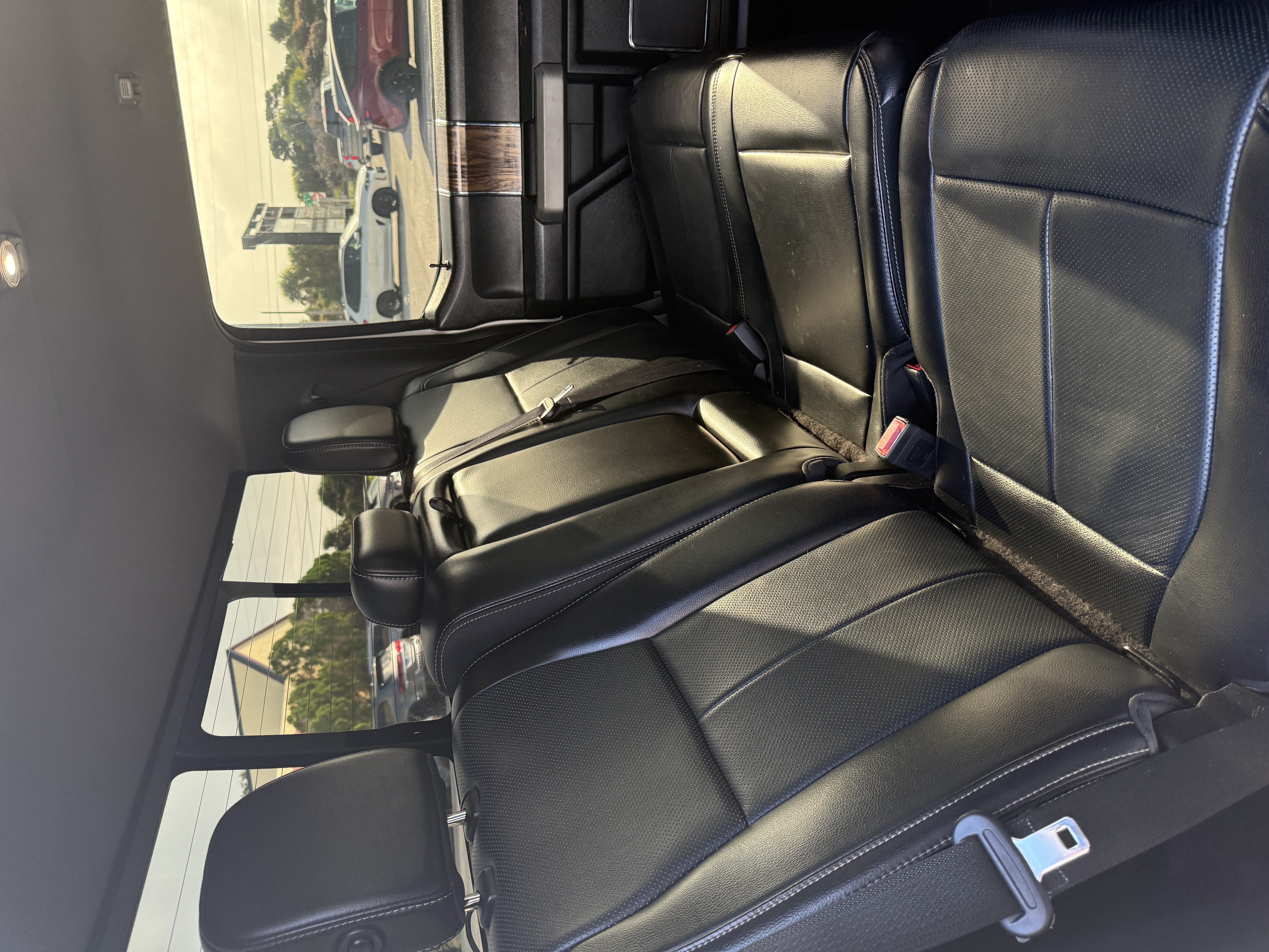 Used 2018 Ford F150 Lariat w/ Trailer Tow Package RWD image 11
