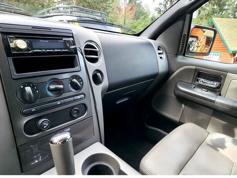 Used 2006 Ford F150 FX4 image 9