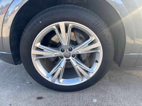 Used 2019 Audi Q8 Premium Plus w/ Premium Plus image 12